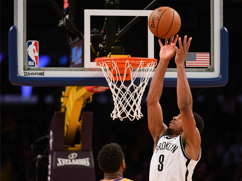 篮板是篮球比赛的基石之一。无论是对进攻的