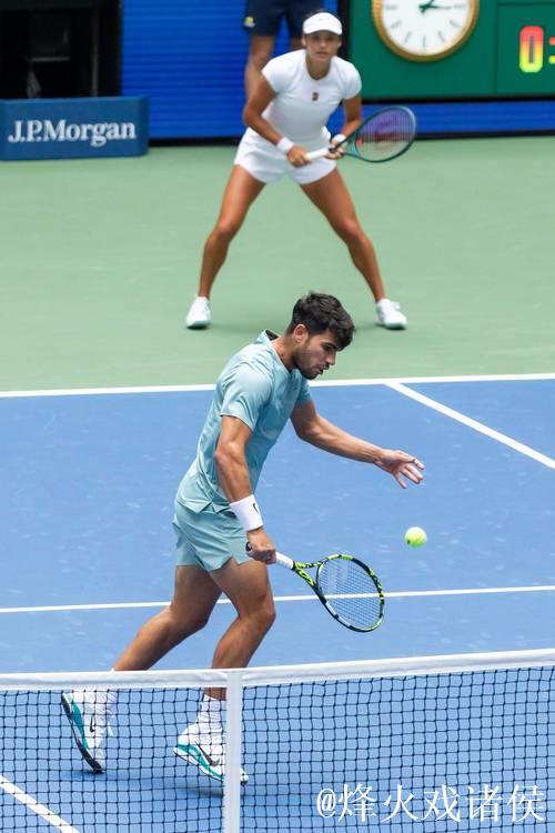 拉杜卡努2025赛季五佳精彩击球:中国赛胜佩古拉入选 拉杜卡努2025赛季五佳精彩击球:中国赛胜佩古拉入选